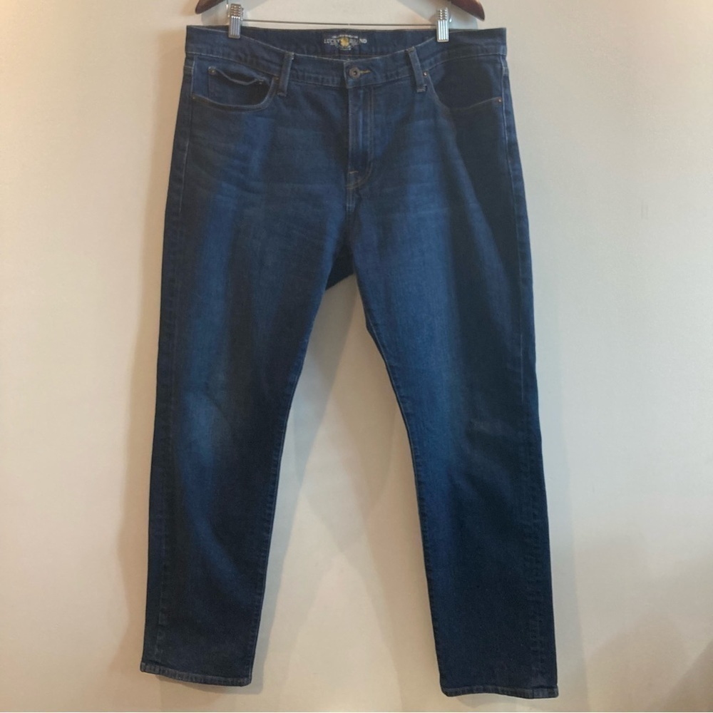 LUCKY BRAND Sz 38 x 34” 221 Original Straight Mid Wash 12” Rise Jeans
